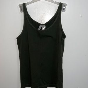 H&M dark green tank top, size medium